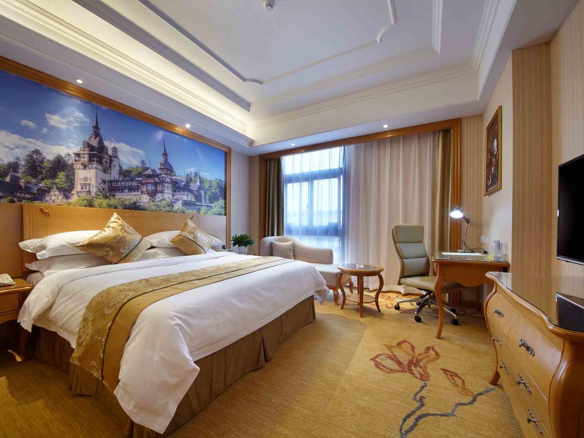 Vienna International Hotel Shanghai Baoshan Pangu Road מראה חיצוני תמונה