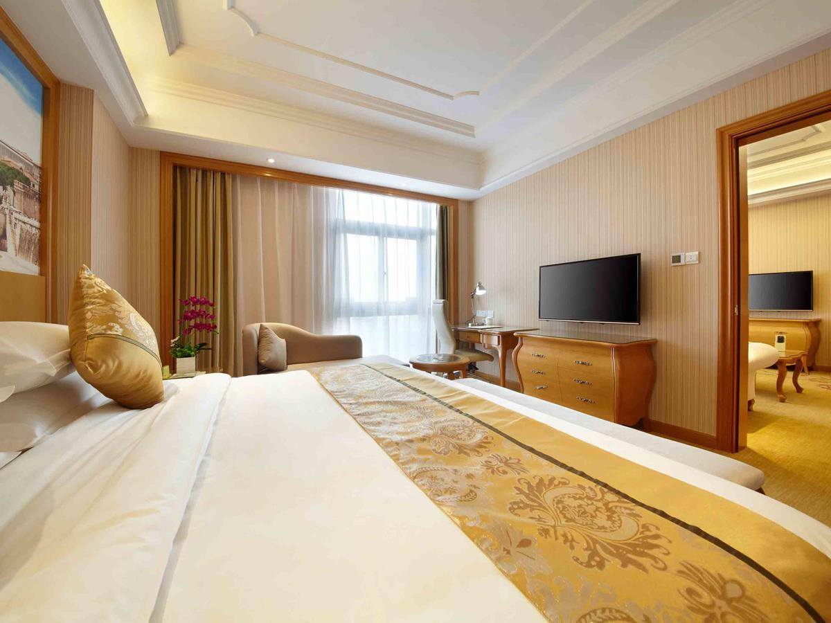 Vienna International Hotel Shanghai Baoshan Pangu Road מראה חיצוני תמונה