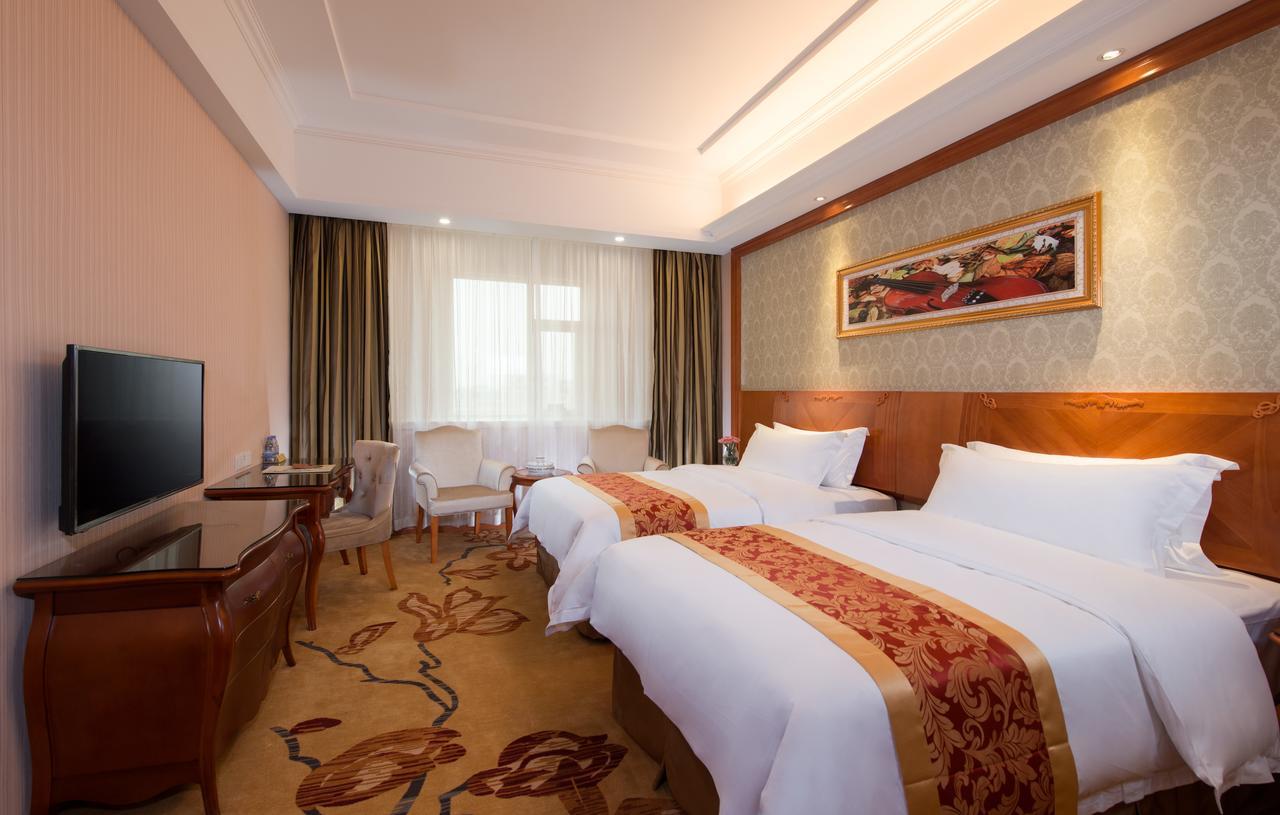 Vienna International Hotel Shanghai Baoshan Pangu Road מראה חיצוני תמונה